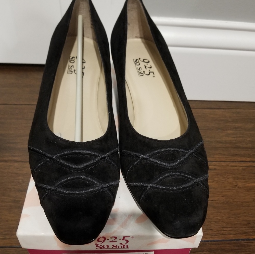 9.2.5 So Soft Size 9 Black Saude Dress Shoes